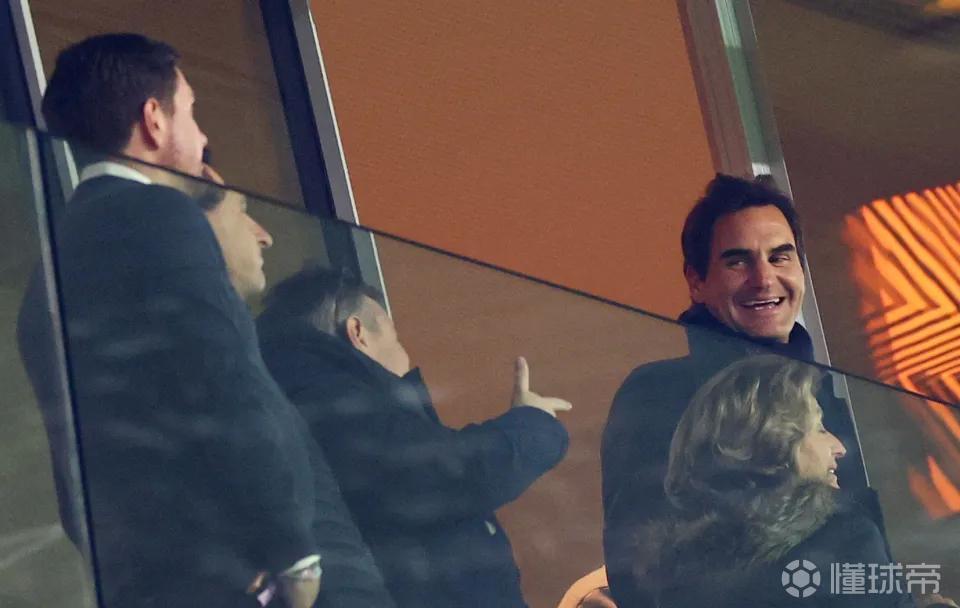 爱游戏官网-这也行？杜兰特与40激战法国队分钟国际比赛日阿斯顿维拉调整名单以备西甲，费德勒在TES比赛中连败(费德勒吧百度贴吧)